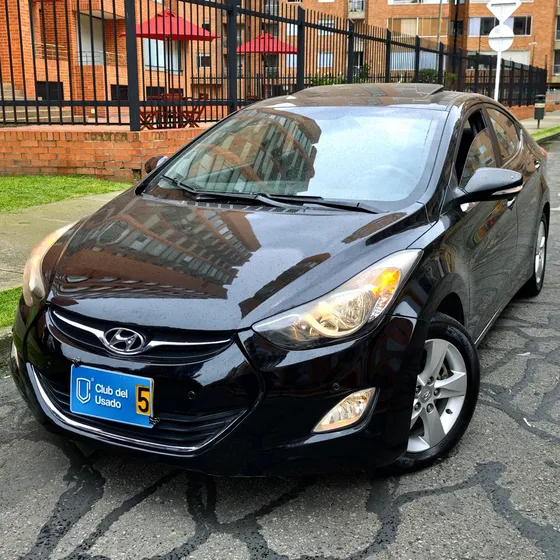 Hyundai Elantra 2012 1.8 I35 Gls At