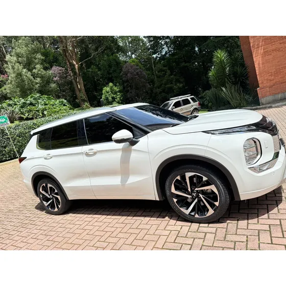 Mitsubishi All-outlander 2.5 All-outlander 4x4