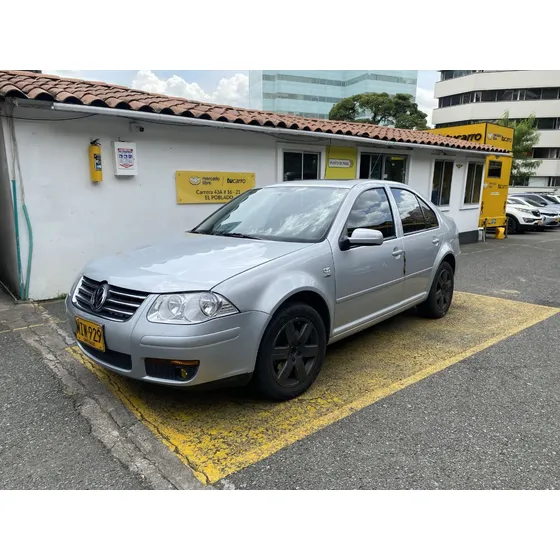 Volkswagen Jetta 2.0 Trendline At 2012