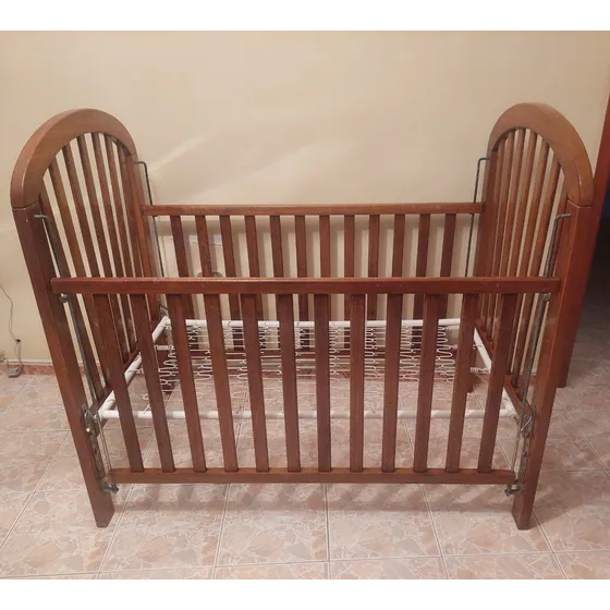 Cuna Madera Base Hierro Resistente Como Nueva