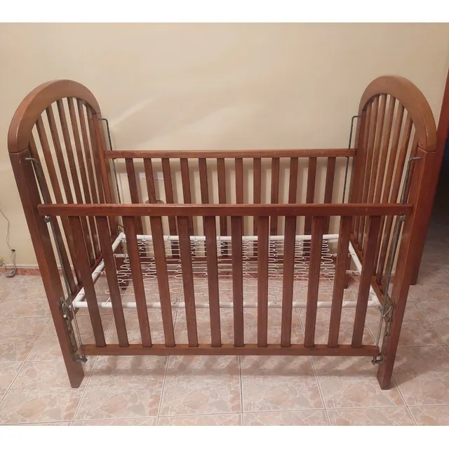 Cuna Madera Base Hierro Resistente Como Nueva