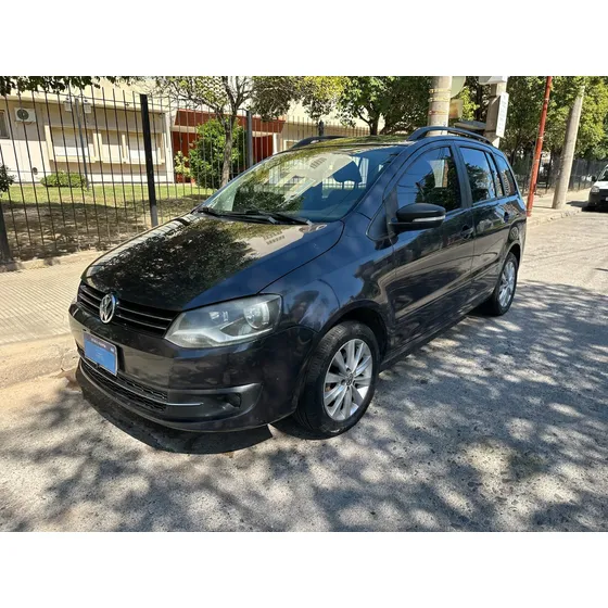 Volkswagen Suran 1.6 Trendline 11b