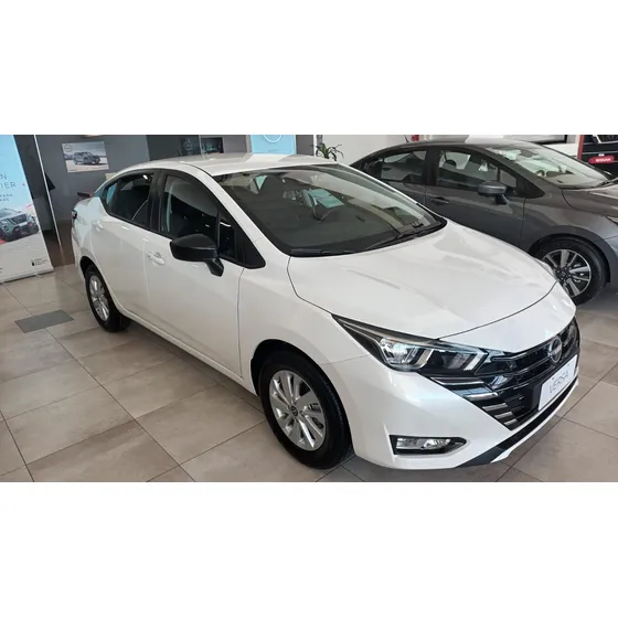 Nissan Versa 1.6 Sense
