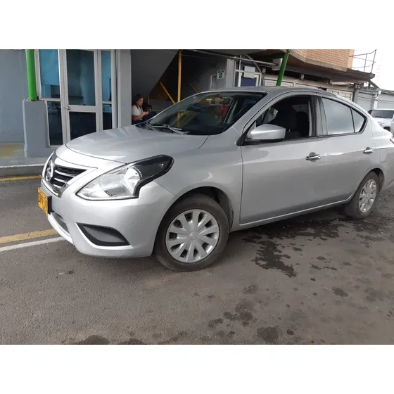 Nissan Versa 1.6cc At Aa