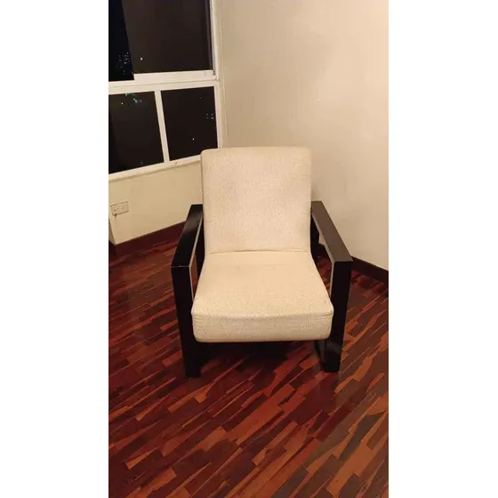 Poltrona O Silla De Sala