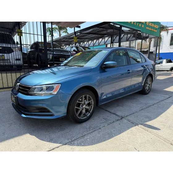 Volkswagen Jetta 2.0 L4 At