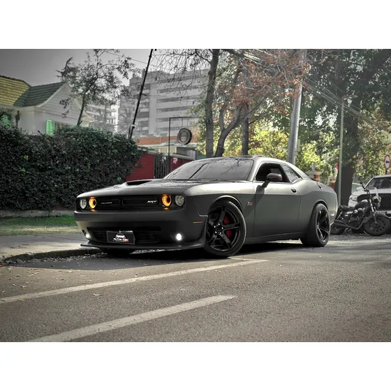Dodge Challenger Srt8 6.4