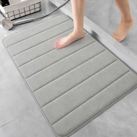Tapete Antiderrapante Banheiro Soft Absorvente Macio 40x60cm Cinza Lisa Tapete Soft Cinza Claro