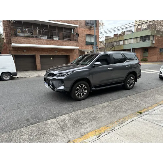 Toyota Sw4 2.8 Srx 204cv 4x4 7as At