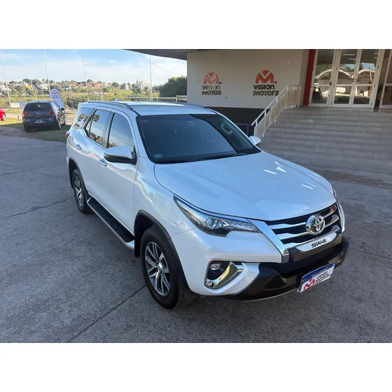 Toyota Hilux Sw4 2.8 Srx 177cv 4x4 7as At