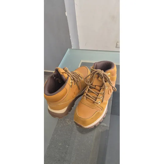 Botas Champion Para Caballeros T. 40.5 Como Nuevas Zapatos