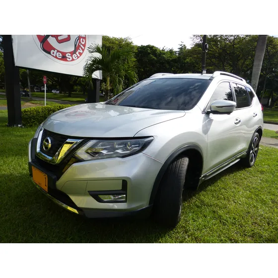 Nissan X-trail 2.5 Exclusive