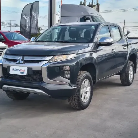 Mitsubishi L200 2023 Katana D/c 2.4 Td Mt Cr 2023 usado en Antofagasta