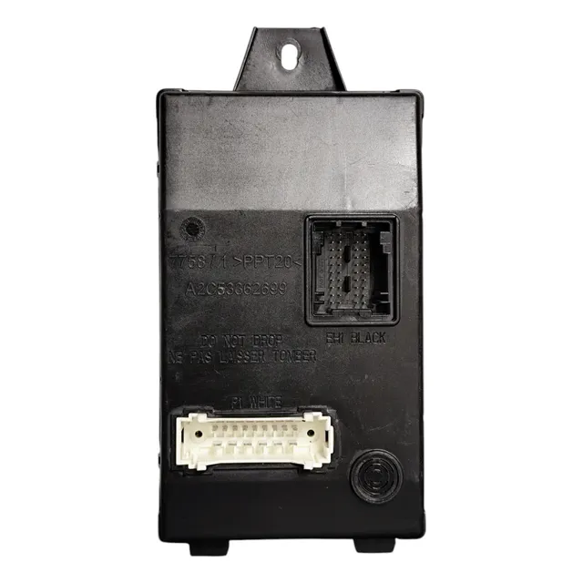 Uch Renault Sandero Logan Duster 2006-2015