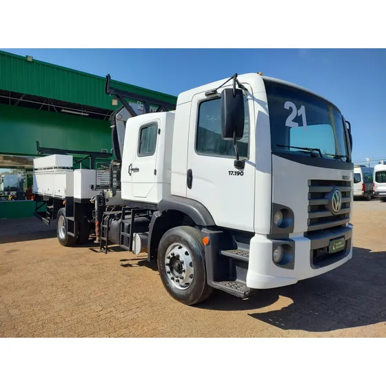 Volkswagen 17.190 E Constellation 2p (diesel)(e5)
