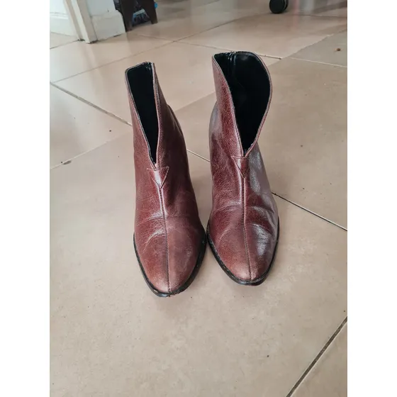 Botas Cortas De Cuero