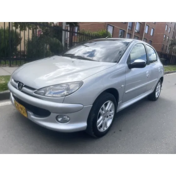 Peugeot 206 1.6 Xt Midnight