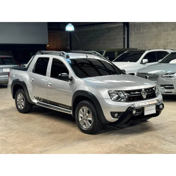 Renault Duster Oroch 2.0 Intens