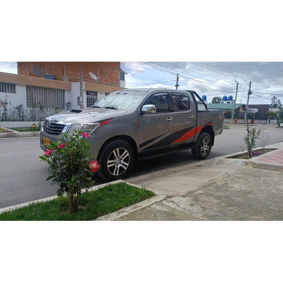 Toyota Hilux 2.5 Imv 100 Hp 4x4