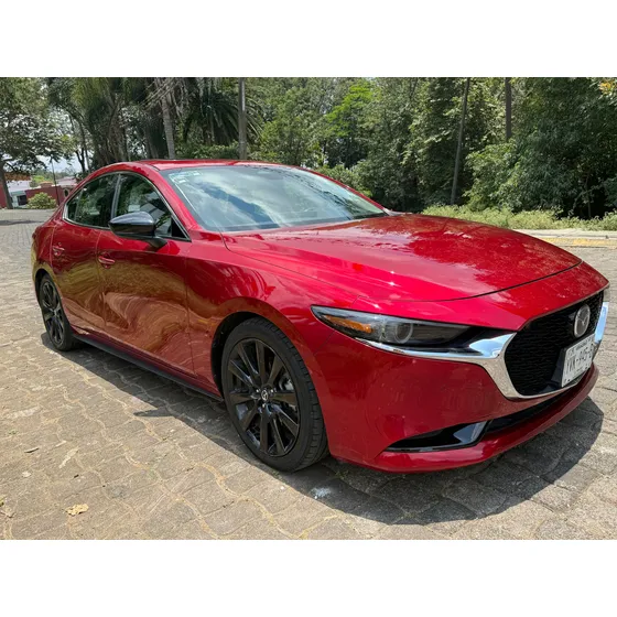 Mazda 3 2.5 Signature