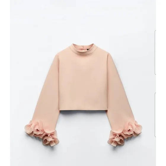 Blusa Mangas Volantes Prisados. Zara