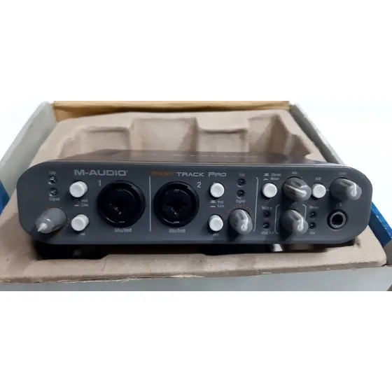 Interface De Áudio M Audio Fast Track Pro