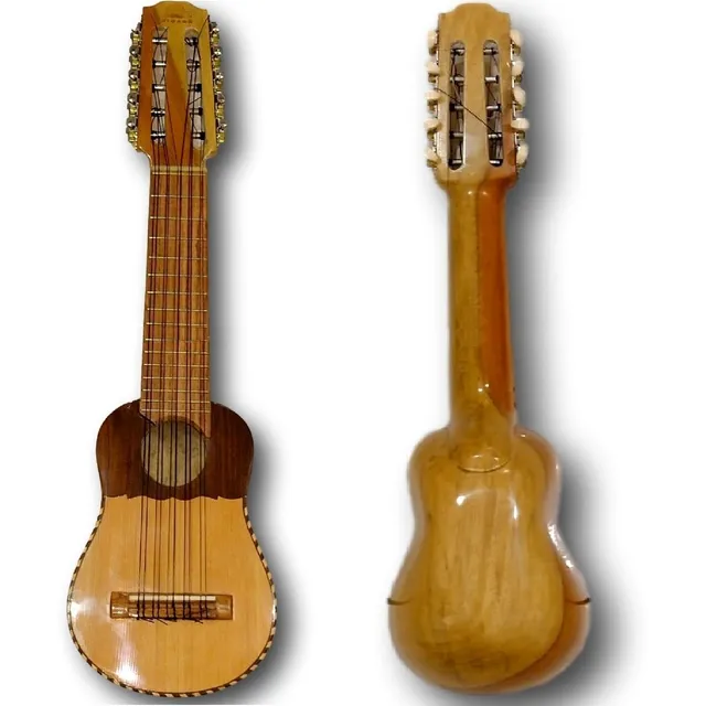 Charango Peruano De Fino Acabado Aymara Original Con Funda