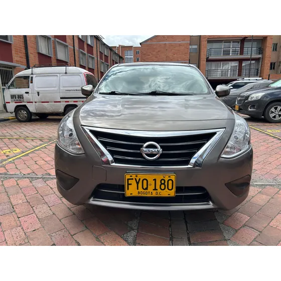 Nissan Versa 1.6 Drive