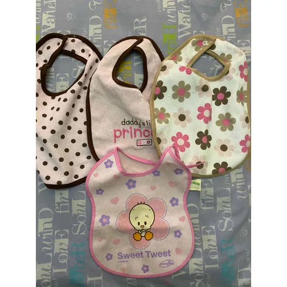 Baberos Niña Cárter Y Evenflo 9 Meses Usados