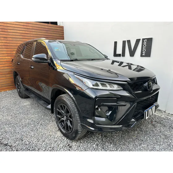 Toyota Hilux Sw4 2.8 Tdi Gr-s 4x4 7as 6at
