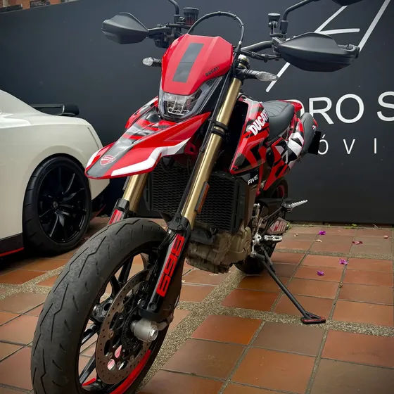 Ducati Hypermotard 698