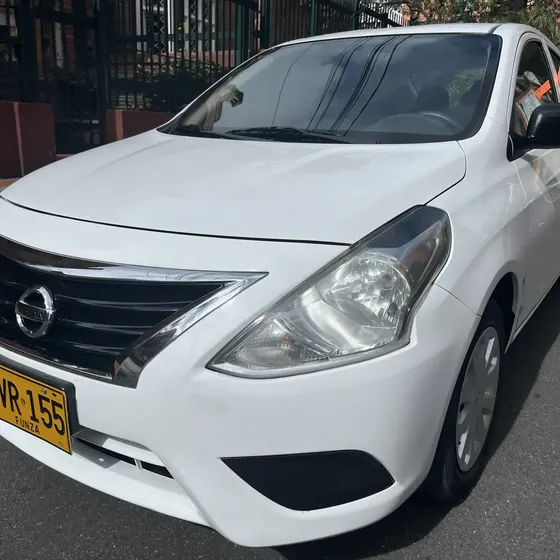 Nissan Versa 2020 1.6 Drive 2ab Abs
