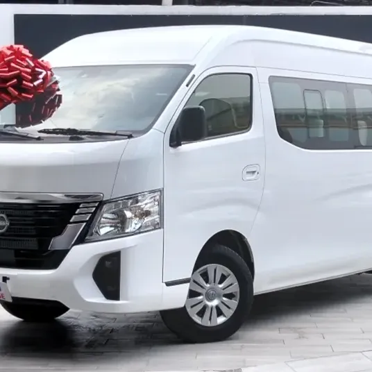 Nissan Urvan 2025 2.5 14 Pas Amplia Aa Mt