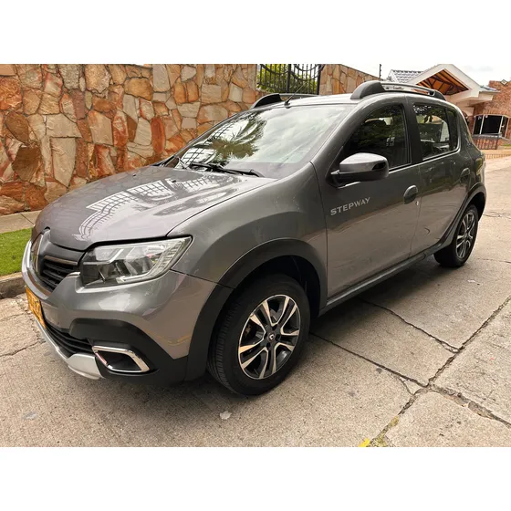 Renault Stepway 1.6 Intens Cvt
