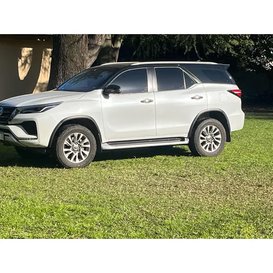Toyota Hilux Sw4 2.8 Srx 177cv 4x4 7as At