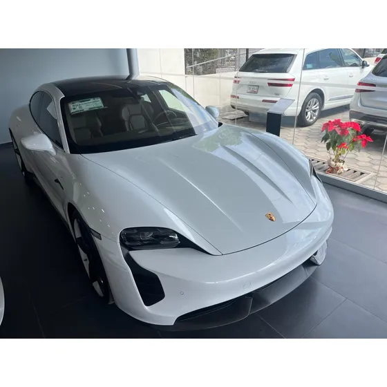 Porsche Taycan Turbo S