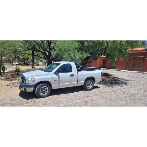 Dodge Ram 1500 Pick Up