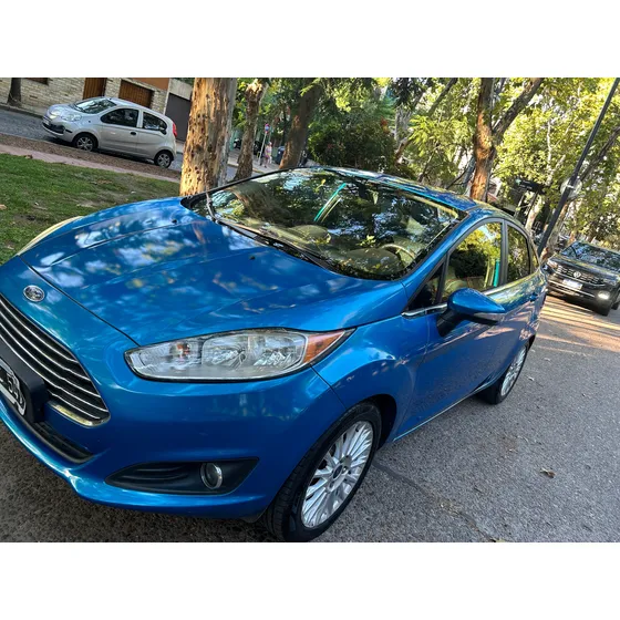 Ford Fiesta Kinetic 1.6 Titanium 120cv