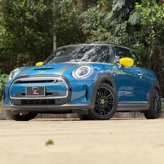 Mini Cooper Se 2024 0.0 Iconic At