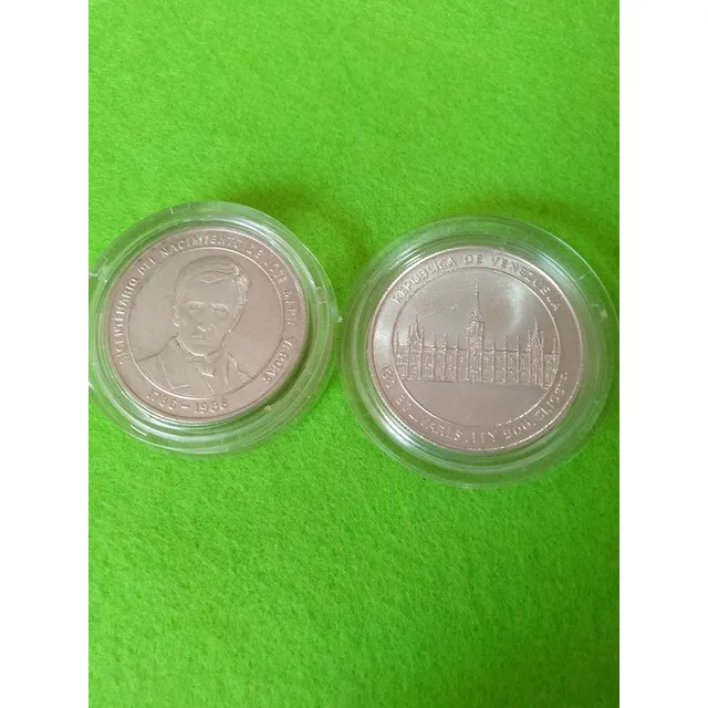 Moneda:  Bicentenario Nacimiento Dr José María Vargas