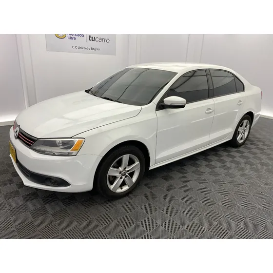Volkswagen Jetta 2.0 Trendline 5 P