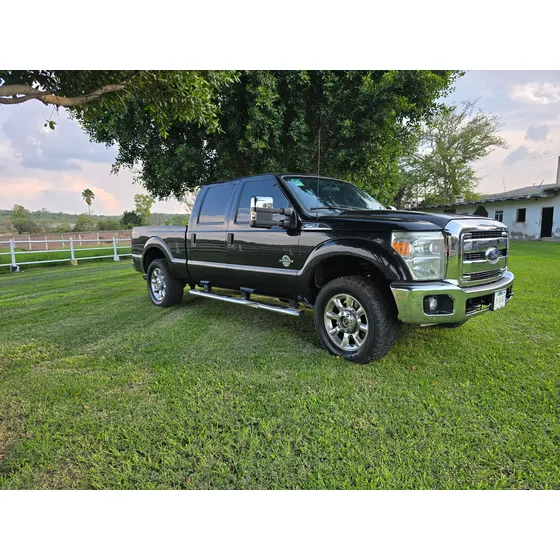Ford F-250 6.7l Super Duty Crew Cabina Diesel 4x4 At
