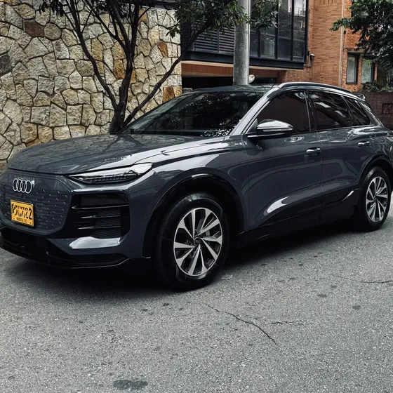 Audi Q6 E-tron 2025 0.0 45 Tech Plus