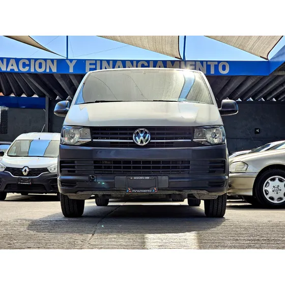 Volkswagen Transporter 2.0 Pasajeros Mt 140 Hp