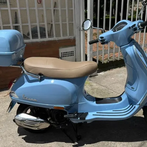 Vespa Vxl150 Azul 2024
