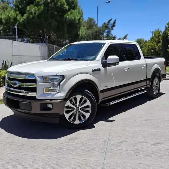Ford Lobo 2017 3.5 Doble Cabina Lari 4x2 At