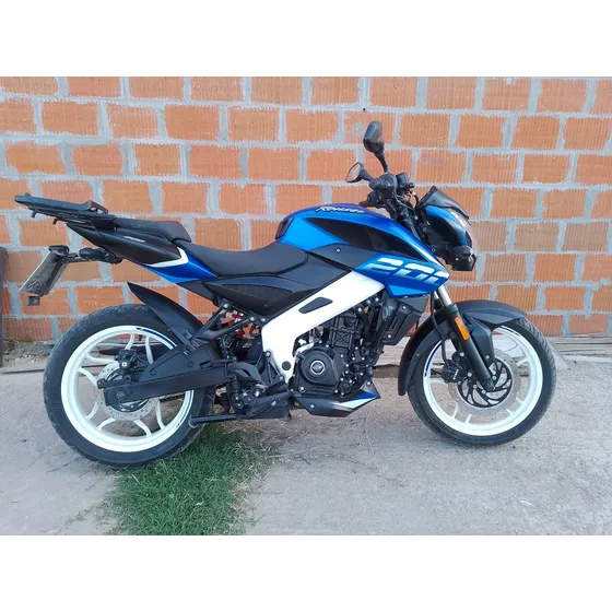 Bajaj Rouser Ns 200