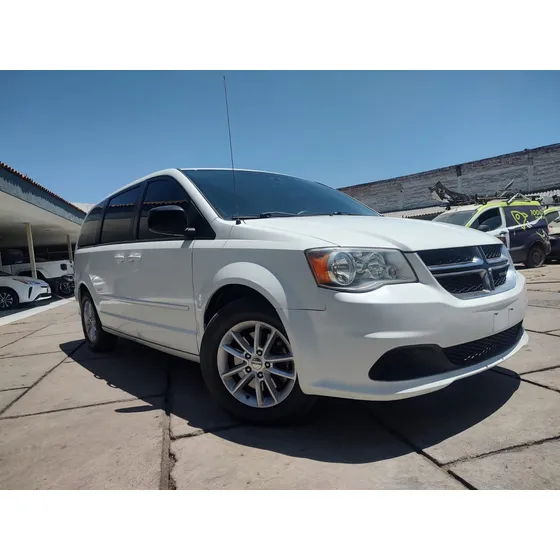Dodge Grand Caravan 3.7 Sxt At