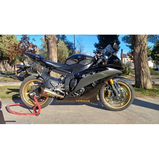 R6 Inmaculada Escape Akrapovic Original, Sliders, Antishimy