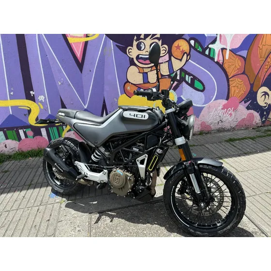 Moto Husqvarna Svartpilen 401 2022